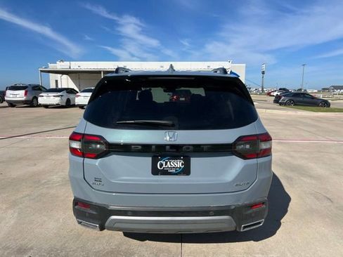 Used 2023 Honda Pilot Elite image 5