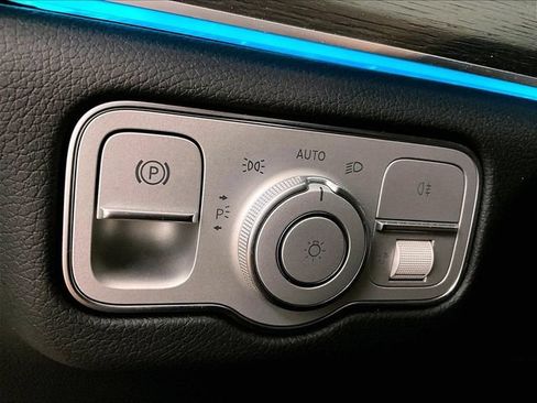 Used 2023 Mercedes-Benz GLE 350 4MATIC image 30