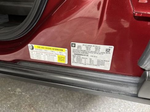 Used 2016 Chevrolet Traverse LT w/ Traveler's Package image 38