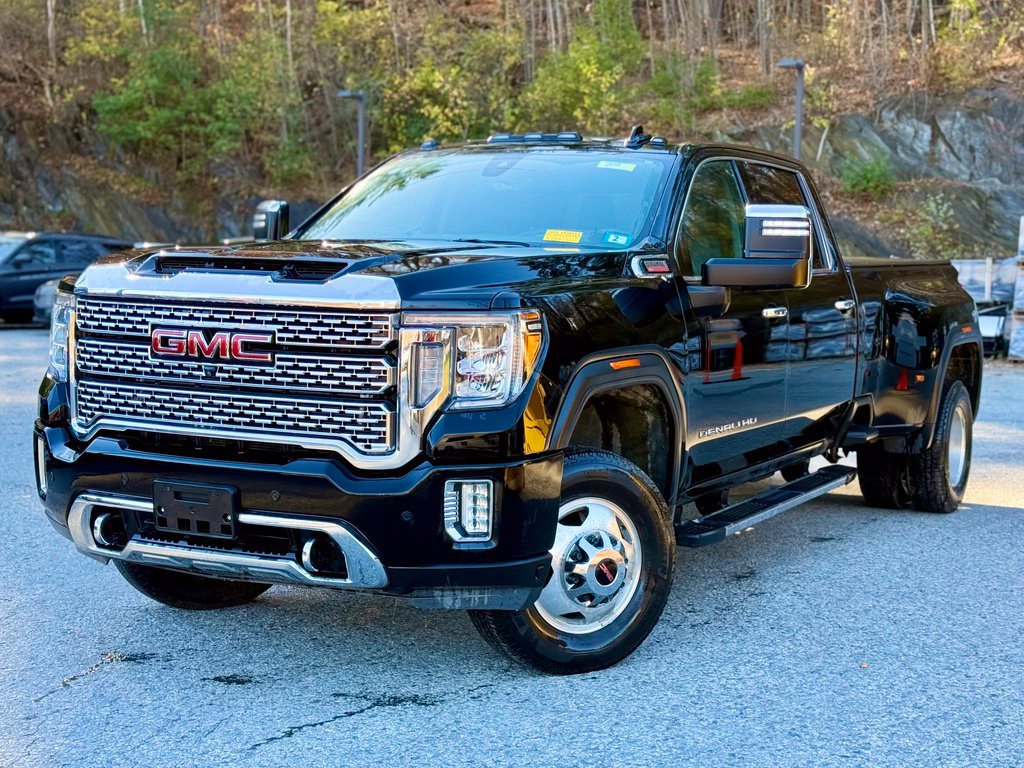 Used 2022 GMC Sierra 3500 Denali w/ Denali Ultimate Package AWD/4WD image 1