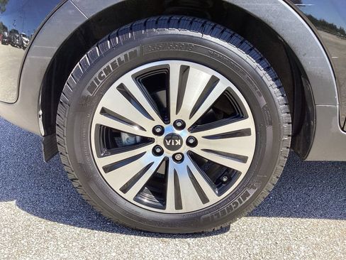 Used 2016 Kia Sportage EX image 17