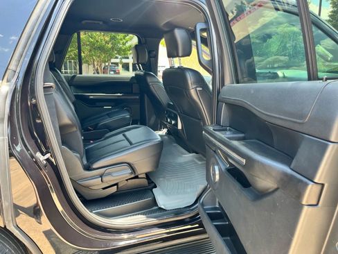 Used 2019 Ford Expedition Max XLT w/ Equipment Group 201A AWD/4WD image 15