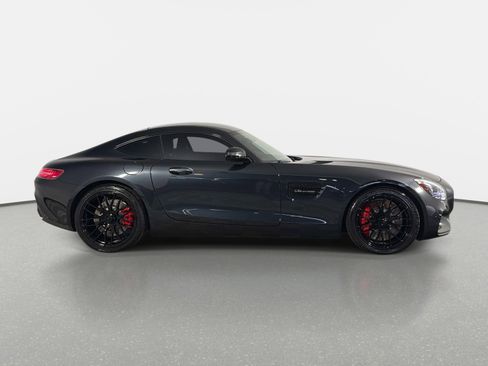 Used 2017 Mercedes-Benz AMG GT S image 2