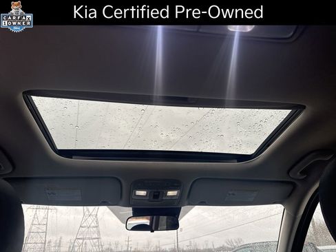 Certified 2022 Kia Telluride S image 13