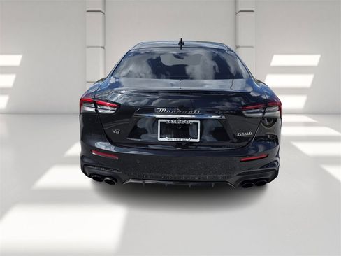 Used 2023 Maserati Ghibli Trofeo image 5