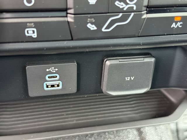 New 2026 Ford F250 XL w/ FX4 Off-Road Package AWD/4WD image 7