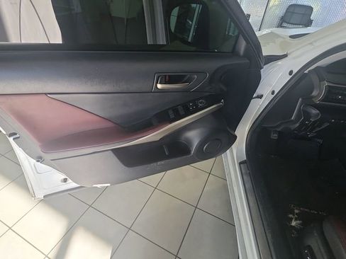 Used 2017 Lexus IS 200t image 13