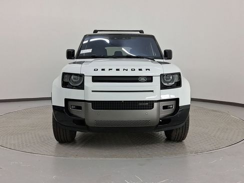 Used 2022 Land Rover Defender 110 X-Dynamic SE image 6