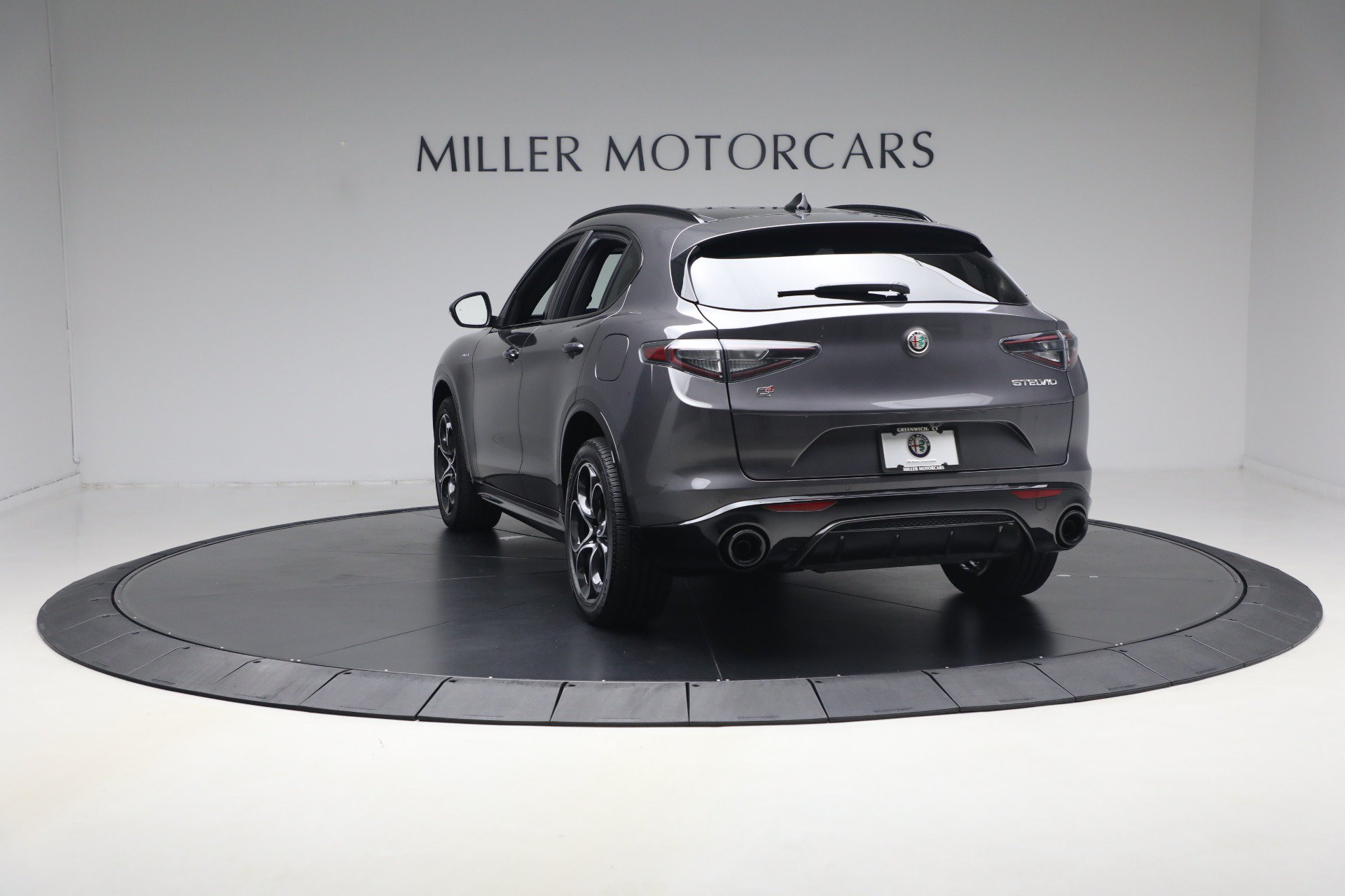 New 2026 Alfa Romeo Stelvio Sprint AWD/4WD image 5