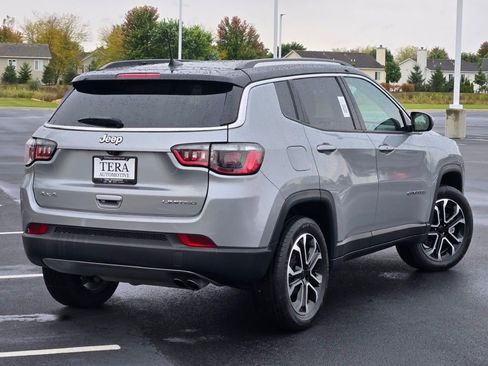 Used 2022 Jeep Compass Limited w/ Sun and Sound Group image 12