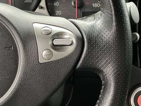 Used 2017 Nissan 370Z Touring image 23