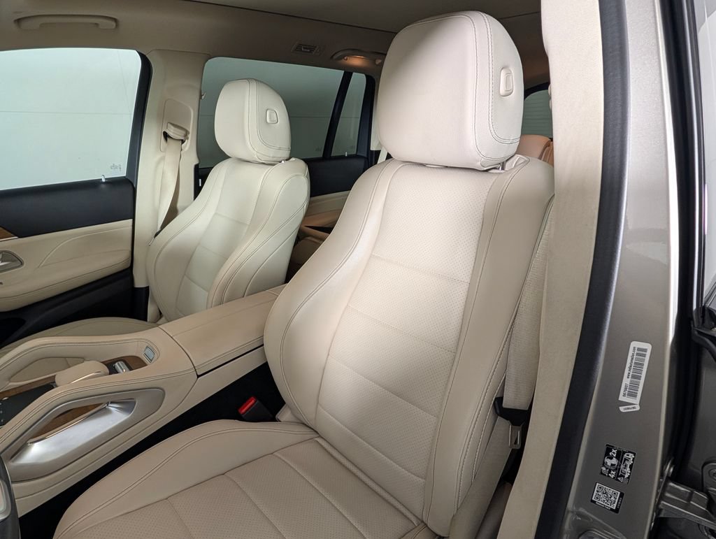 Used 2023 Mercedes-Benz GLS 450 4MATIC image 5