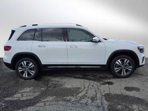 New 2026 Mercedes-Benz GLB 250 4MATIC image 2