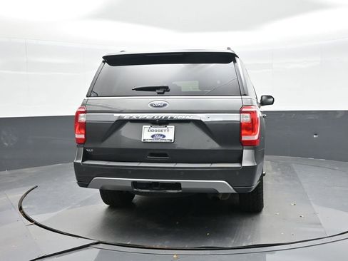 Certified 2018 Ford Expedition XLT w/ Equipment Group 202A image 7