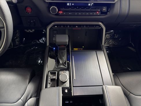 Used 2026 Toyota Tundra Limited image 22