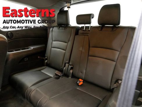 Used 2021 Honda Pilot Touring image 29
