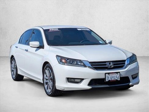 Used 2015 Honda Accord Sport image 3