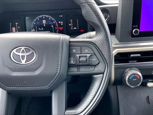 Used 2025 Toyota Tacoma SR5 image 22