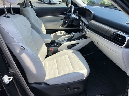 Used 2023 Kia Telluride SX Prestige AWD/4WD image 42