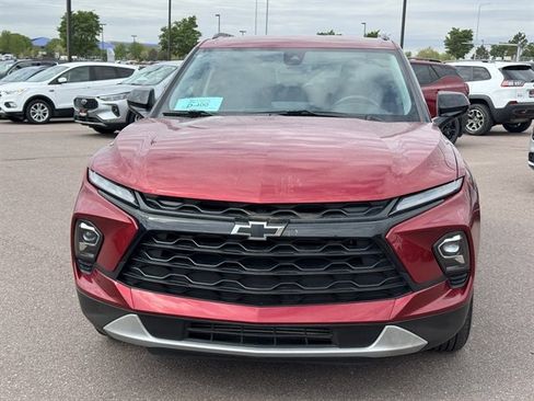 Used 2023 Chevrolet Blazer LT w/ Convenience Package AWD/4WD image 2
