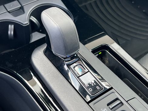 Certified 2023 Toyota Prius XLE AWD/4WD image 21
