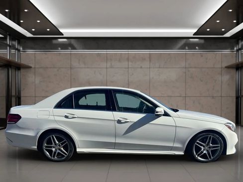 Used 2014 Mercedes-Benz E 350 4MATIC Sedan image 8