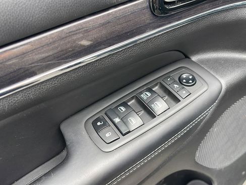 Certified 2021 Jeep Grand Cherokee Overland AWD/4WD image 12