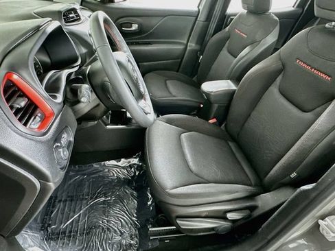 Used 2023 Jeep Renegade Trailhawk w/ Sun/Sound Group AWD/4WD image 9