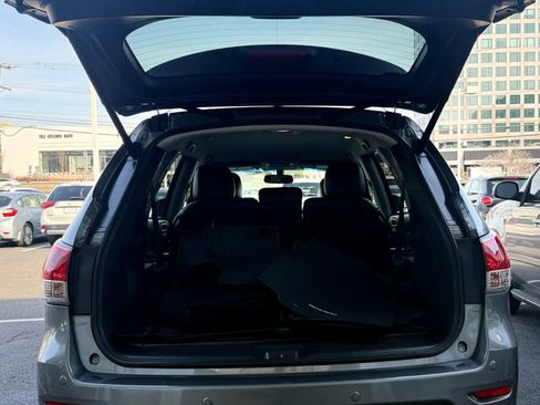 Used 2015 Nissan Pathfinder SL w/ SL Tech Package image 46
