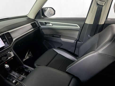 Used 2022 Volkswagen Atlas SEL R-Line image 24