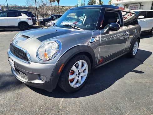 Used 2009 MINI Cooper Clubman S image 3