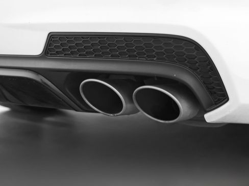 Used 2023 Maserati Quattroporte Modena RWD image 20