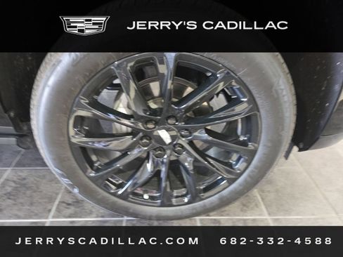 Used 2025 Cadillac Escalade Premium Luxury w/ Touring Package AWD/4WD image 5