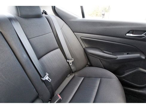 Used 2022 Nissan Altima 2.5 SV image 12