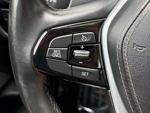 Used 2018 BMW 530e RWD image 34