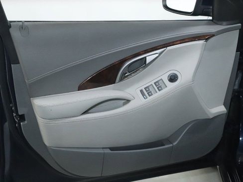 Used 2011 Buick LaCrosse CX image 20