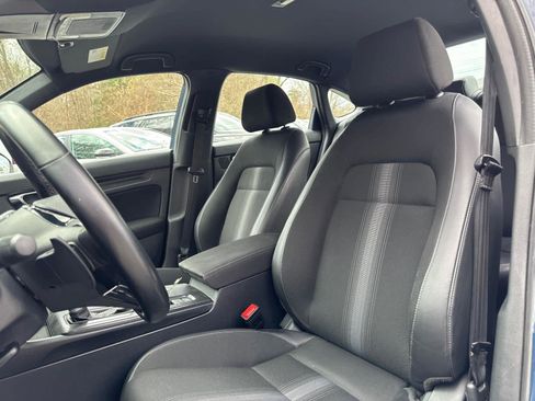 Used 2025 Honda Civic Sport image 9