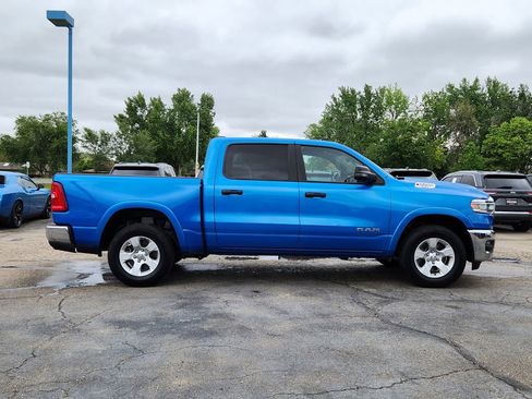 Used 2025 RAM 1500 Big Horn AWD/4WD image 2