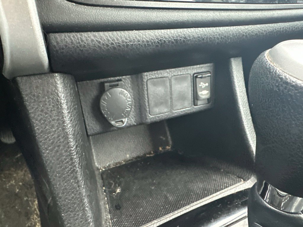 Used 2019 Toyota Corolla LE FWD image 40