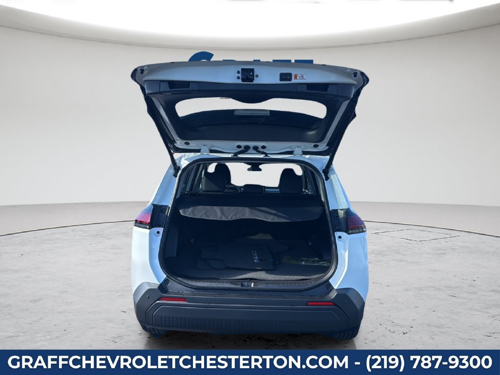 Used 2026 Toyota RAV4 XLE Premium AWD/4WD image 27