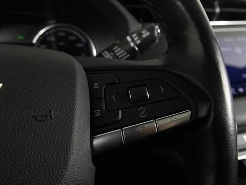 Used 2023 Cadillac XT4 Luxury w/ Cold Weather Package image 30