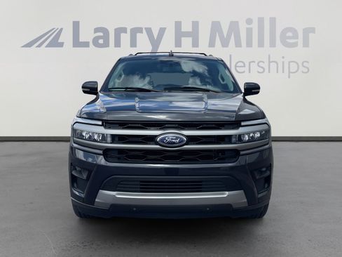 Used 2024 Ford Expedition XLT RWD image 8