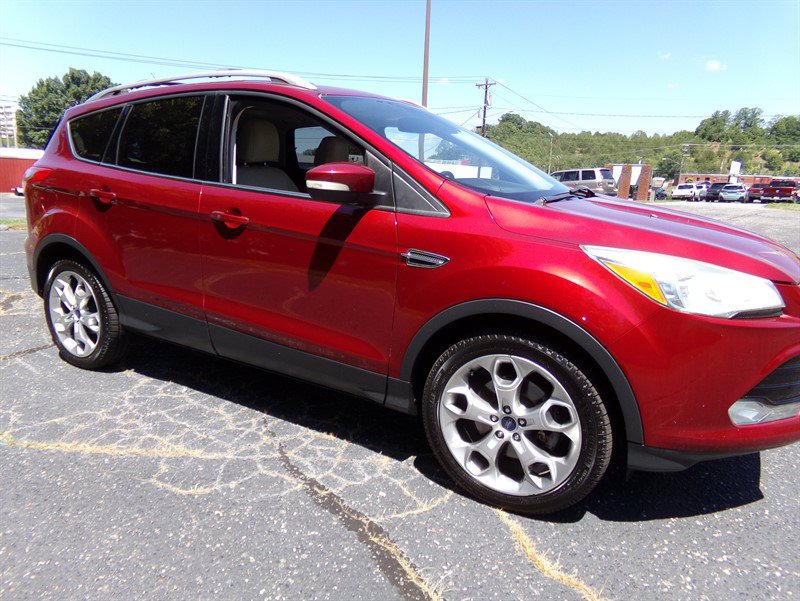 Used 2016 Ford Escape Titanium AWD/4WD image 5
