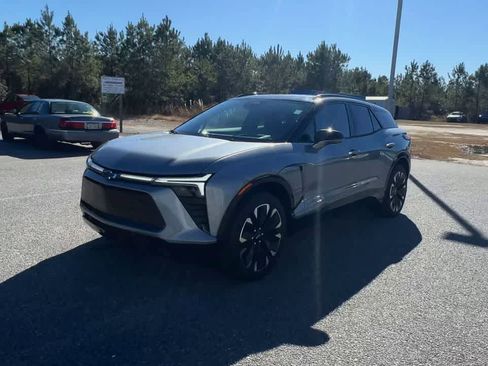 New 2026 Chevrolet Blazer EV RS image 4