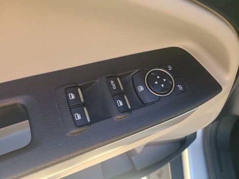 Used 2021 Ford EcoSport S image 18