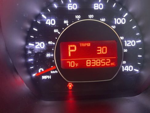 Used 2016 Kia Soul + image 23