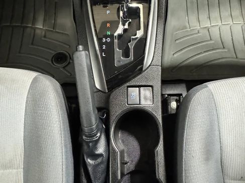 Used 2014 Toyota Corolla L image 29