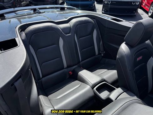 Used 2019 Chevrolet Camaro SS RWD image 32