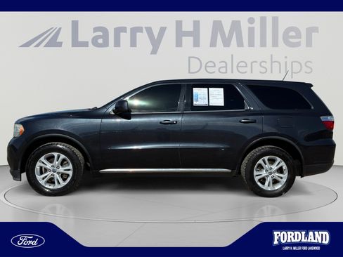 Used 2013 Dodge Durango SXT w/ Trailer Tow Group IV AWD/4WD image 2