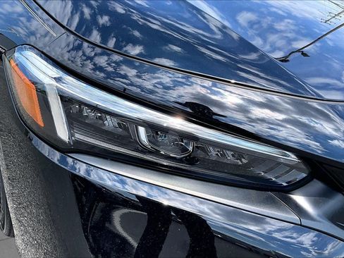 Used 2024 Honda Civic LX image 27